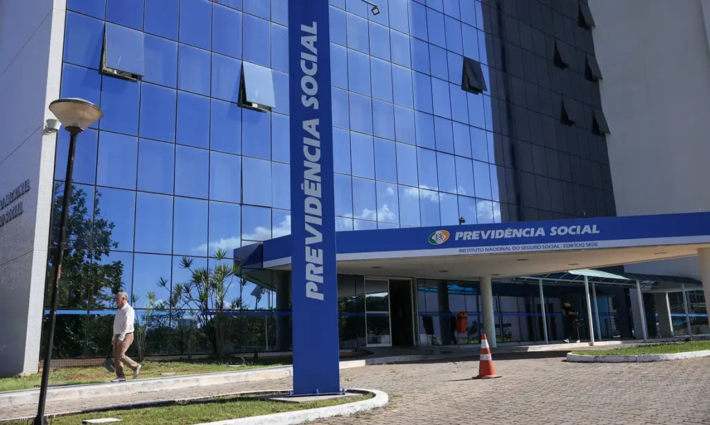 FOTO DE FABIO RODRIGUES-POZZEBOM/ AGÊNCIA BRASIL